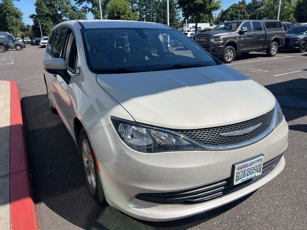 2017 Chrysler Pacifica LX