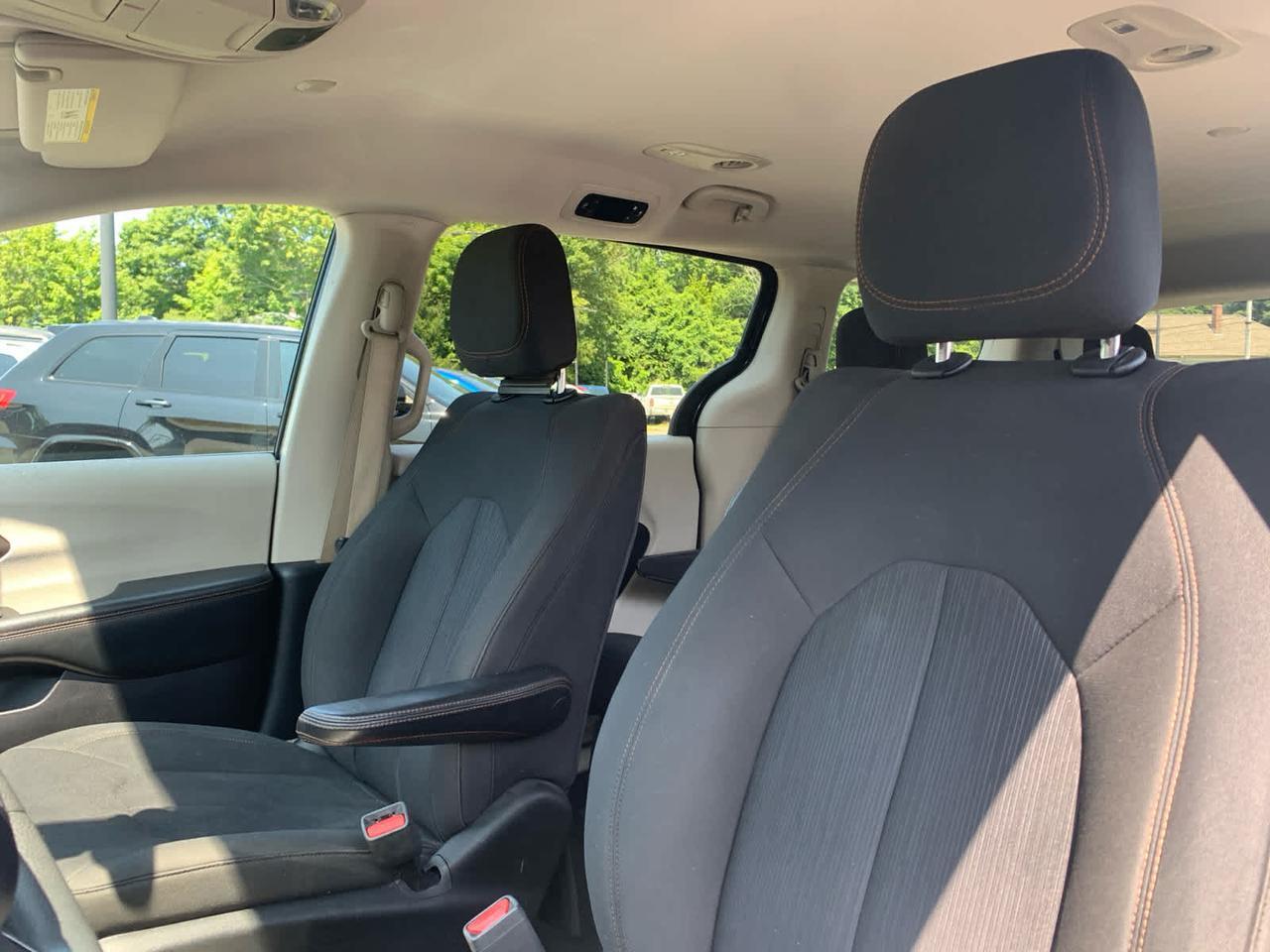 2017 Chrysler Pacifica LX Dartmouth MA