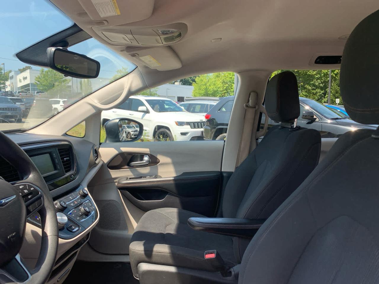 2017 Chrysler Pacifica LX Dartmouth MA