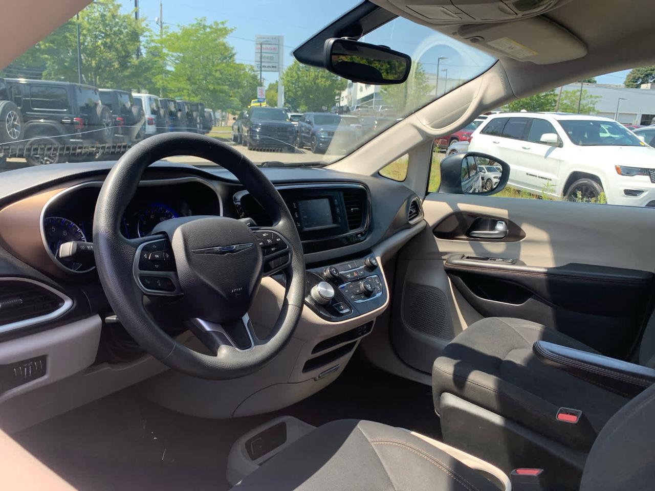 2017 Chrysler Pacifica LX Dartmouth MA
