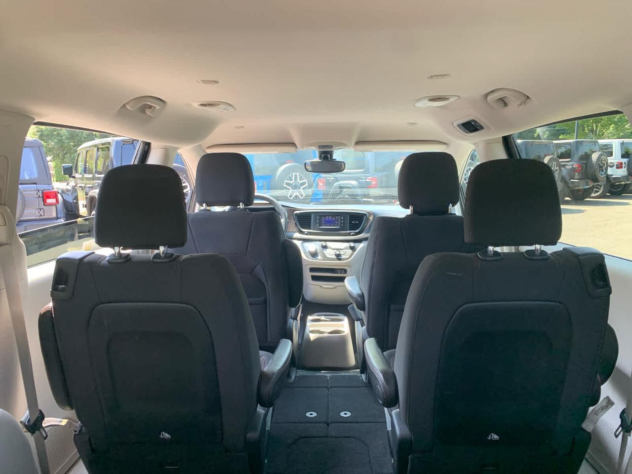2017 Chrysler Pacifica LX Dartmouth MA