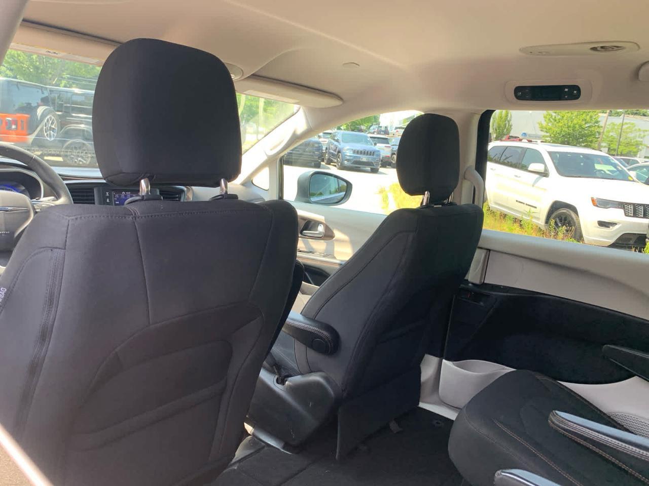 2017 Chrysler Pacifica LX Dartmouth MA
