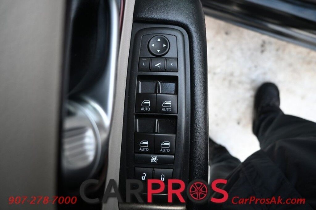 2017 Chrysler Pacifica Limited - Heated & Cooled Front Leather Seats - Second Row Heated Seats - Heated Steering Wheel - 3rd Row - Seats 7 - Remote Start - Blu-Ray Player w/ Seatback Video Screens - Harman/Kardon Speakers - Dual Sunroof Anchorage AK