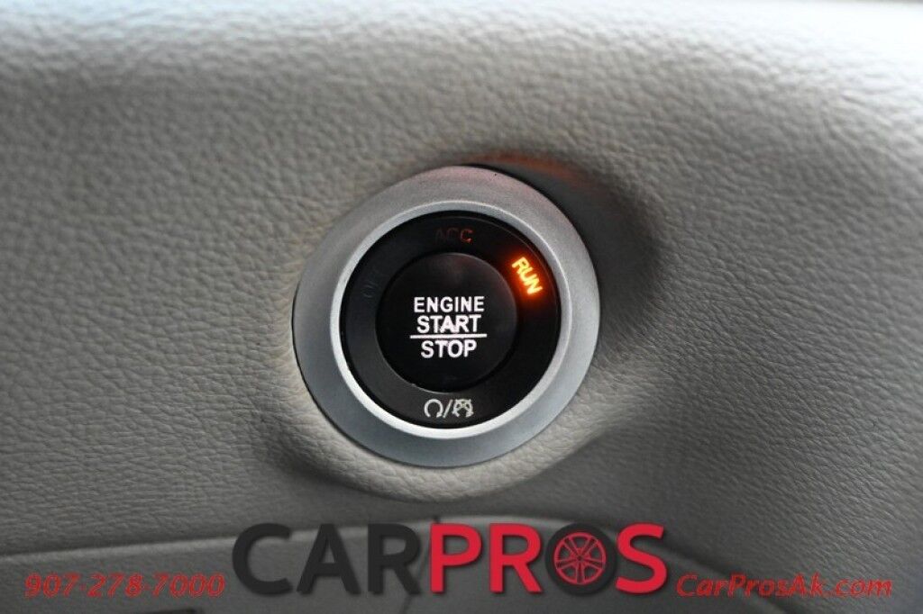 2017 Chrysler Pacifica Limited - Heated & Cooled Front Leather Seats - Second Row Heated Seats - Heated Steering Wheel - 3rd Row - Seats 7 - Remote Start - Blu-Ray Player w/ Seatback Video Screens - Harman/Kardon Speakers - Dual Sunroof Anchorage AK