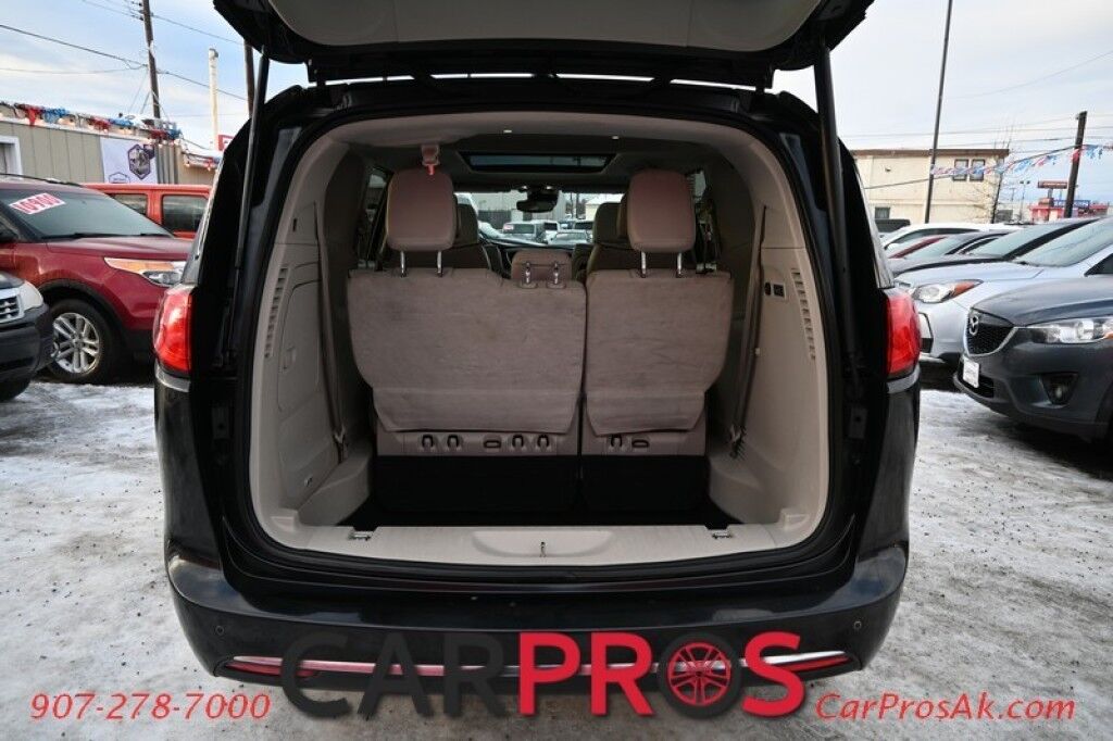 2017 Chrysler Pacifica Limited - Heated & Cooled Front Leather Seats - Second Row Heated Seats - Heated Steering Wheel - 3rd Row - Seats 7 - Remote Start - Blu-Ray Player w/ Seatback Video Screens - Harman/Kardon Speakers - Dual Sunroof Anchorage AK