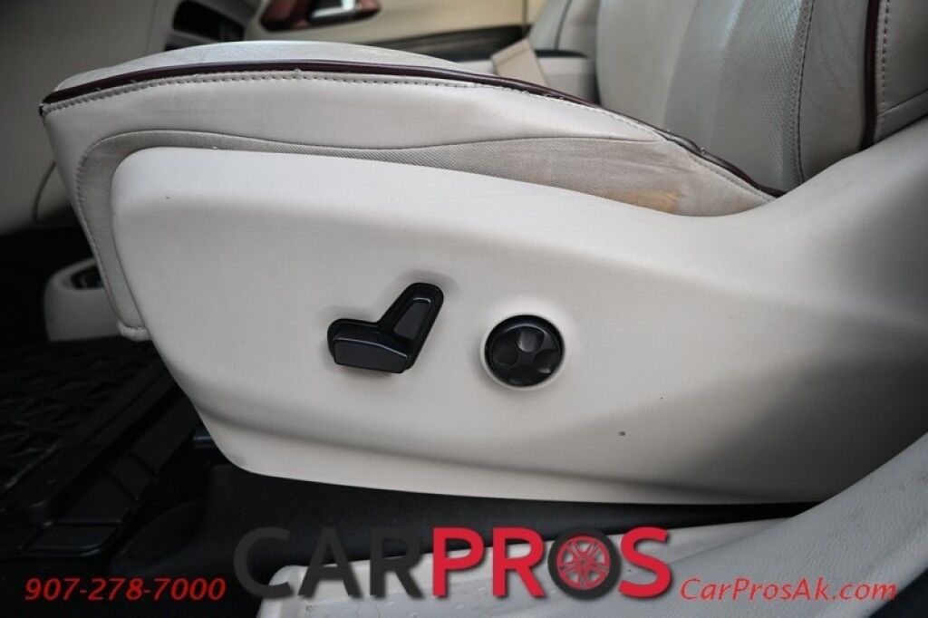 2017 Chrysler Pacifica Limited - Heated & Cooled Front Leather Seats - Second Row Heated Seats - Heated Steering Wheel - 3rd Row - Seats 7 - Remote Start - Blu-Ray Player w/ Seatback Video Screens - Harman/Kardon Speakers - Dual Sunroof Anchorage AK