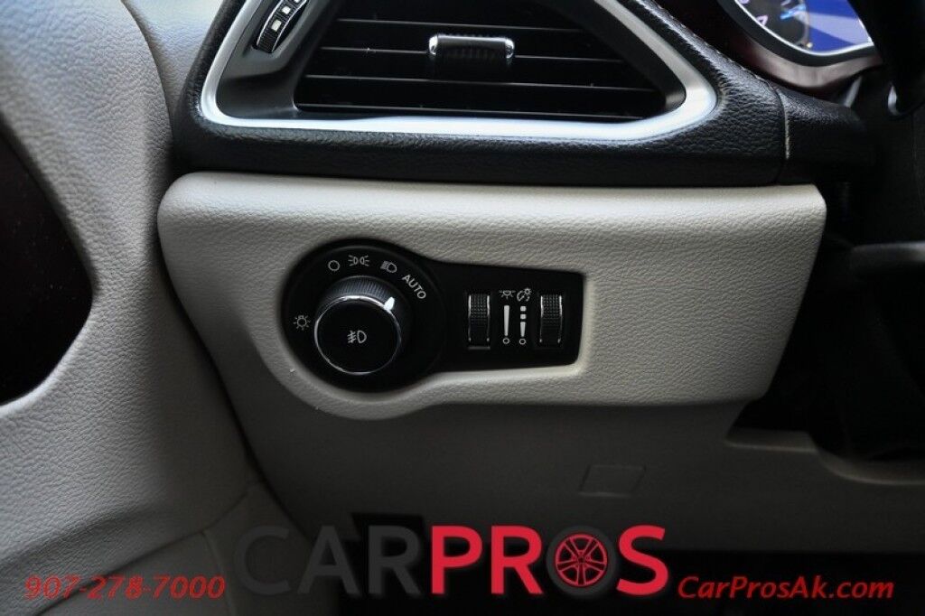 2017 Chrysler Pacifica Limited - Heated & Cooled Front Leather Seats - Second Row Heated Seats - Heated Streering Wheel - 3rd Row - Seats 7 - Remote Start - Blu-Ray Player w/ Seatback Video Screens - Harman/Kardon Speakers - Dual Sunroof Anchorage AK