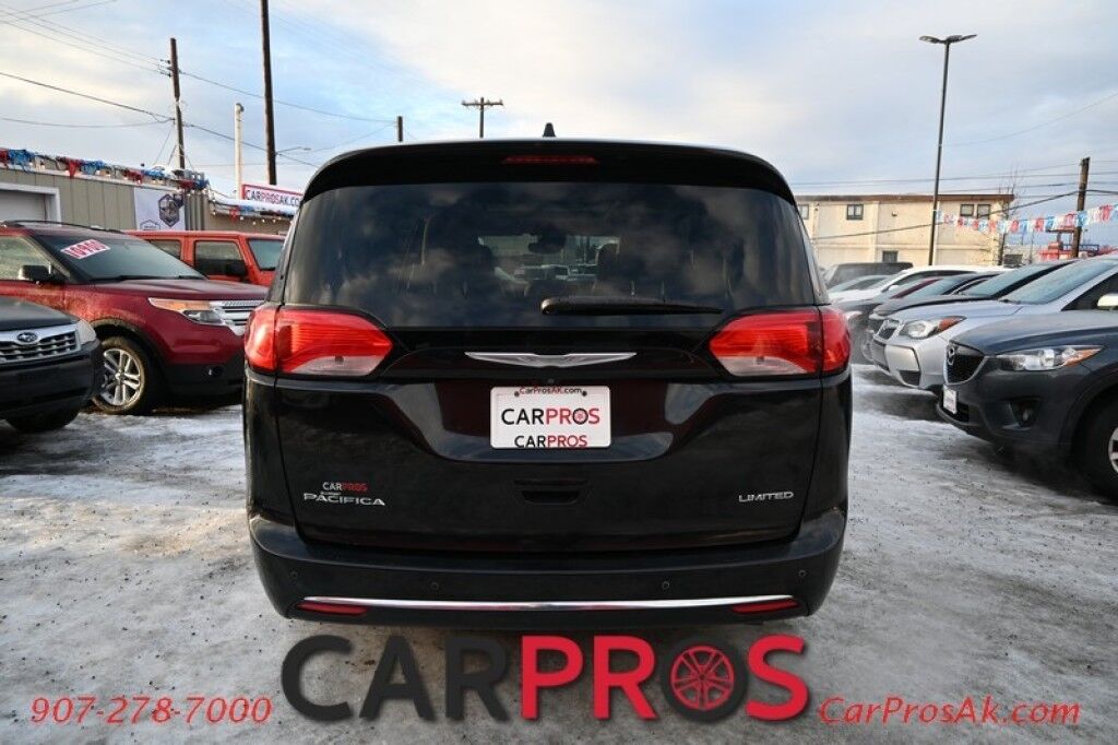 2017 Chrysler Pacifica Limited - Heated & Cooled Front Leather Seats - Second Row Heated Seats - Heated Streering Wheel - 3rd Row - Seats 7 - Remote Start - Blu-Ray Player w/ Seatback Video Screens - Harman/Kardon Speakers - Dual Sunroof Anchorage AK