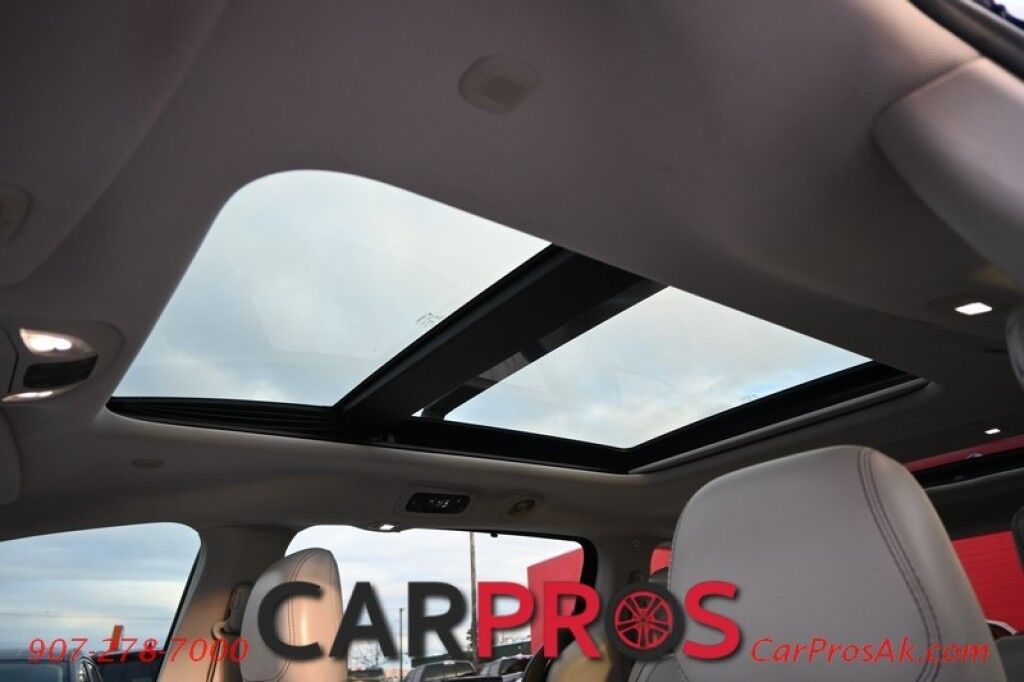 2017 Chrysler Pacifica Limited - Heated & Cooled Front Leather Seats - Second Row Heated Seats - Heated Streering Wheel - 3rd Row - Seats 7 - Remote Start - Blu-Ray Player w/ Seatback Video Screens - Harman/Kardon Speakers - Dual Sunroof Anchorage AK