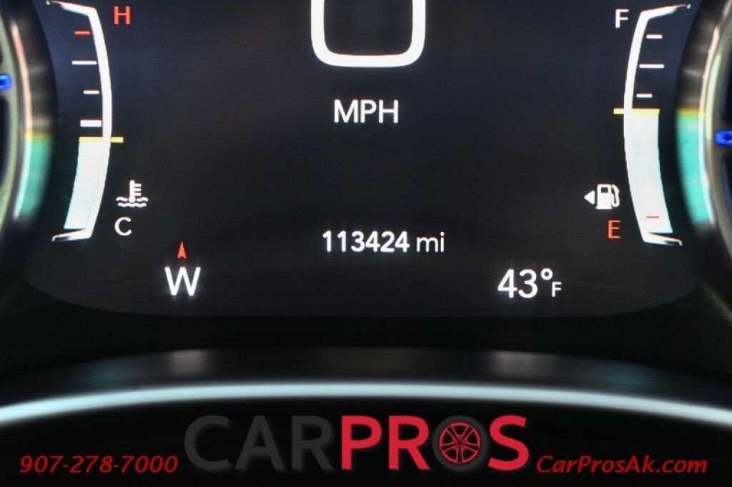 2017 Chrysler Pacifica Limited - Heated & Cooled Front Leather Seats - Second Row Heated Seats - Heated Streering Wheel - 3rd Row - Seats 7 - Remote Start - Blu-Ray Player w/ Seatback Video Screens - Harman/Kardon Speakers - Dual Sunroof Anchorage AK