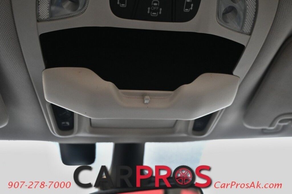 2017 Chrysler Pacifica Limited - Heated & Cooled Front Leather Seats - Second Row Heated Seats - Heated Streering Wheel - 3rd Row - Seats 7 - Remote Start - Blu-Ray Player w/ Seatback Video Screens - Harman/Kardon Speakers - Dual Sunroof Anchorage AK