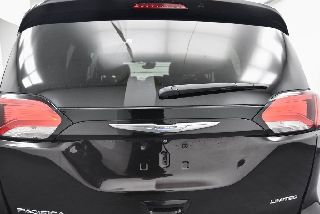 2017 Chrysler Pacifica Limited Akron OH