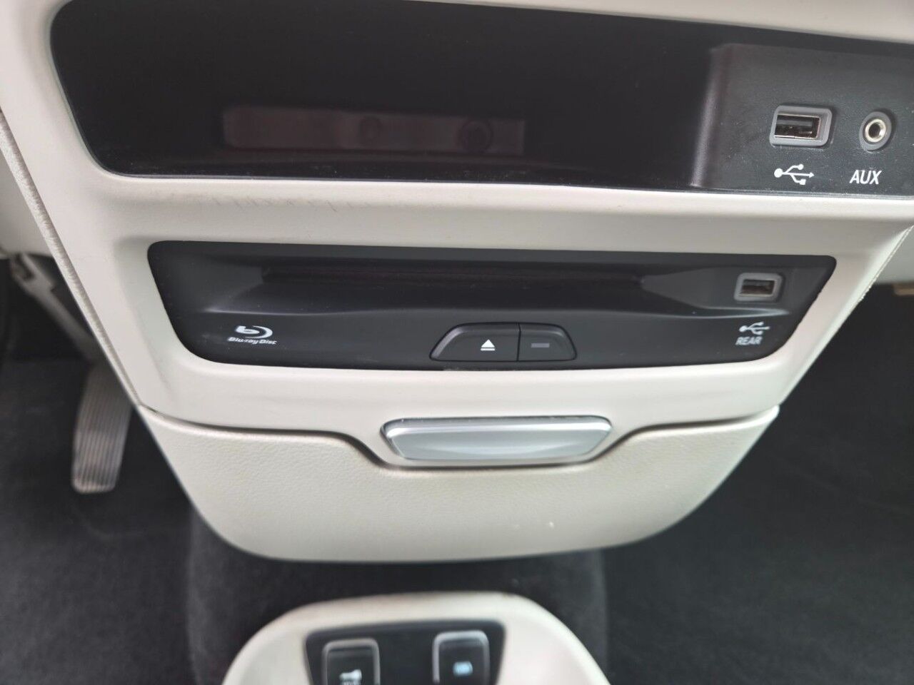2017 Chrysler Pacifica Limited Charlton MA
