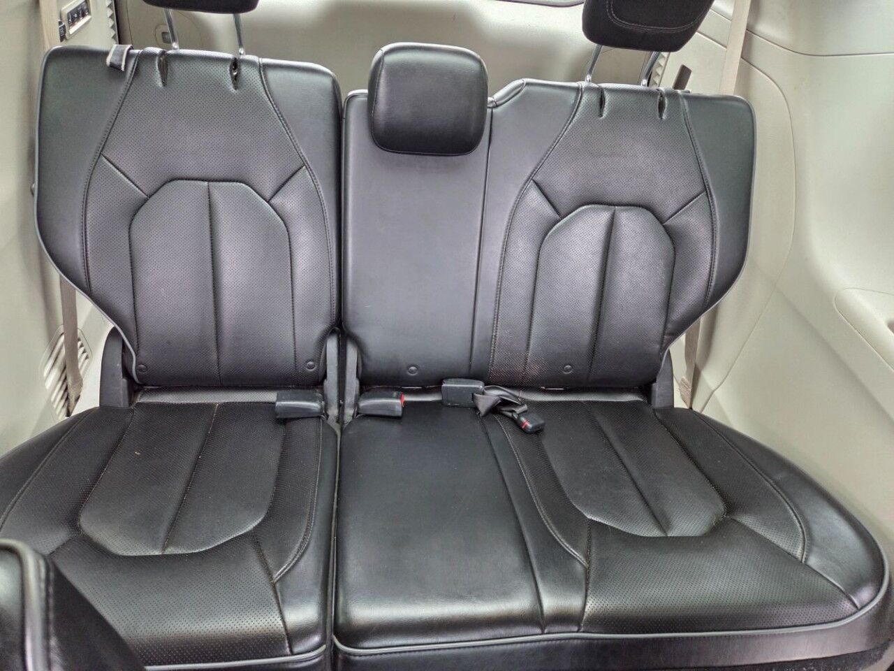 2017 Chrysler Pacifica Limited Charlton MA