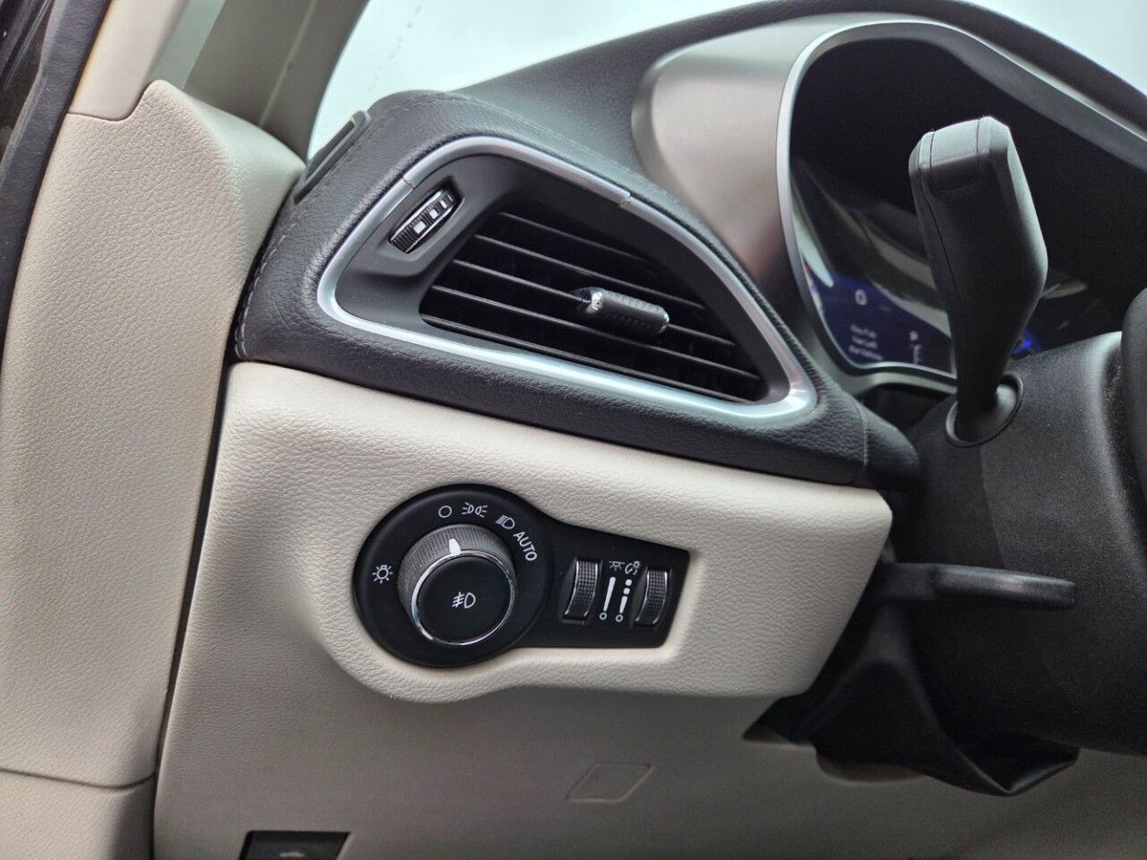 2017 Chrysler Pacifica Limited Charlton MA