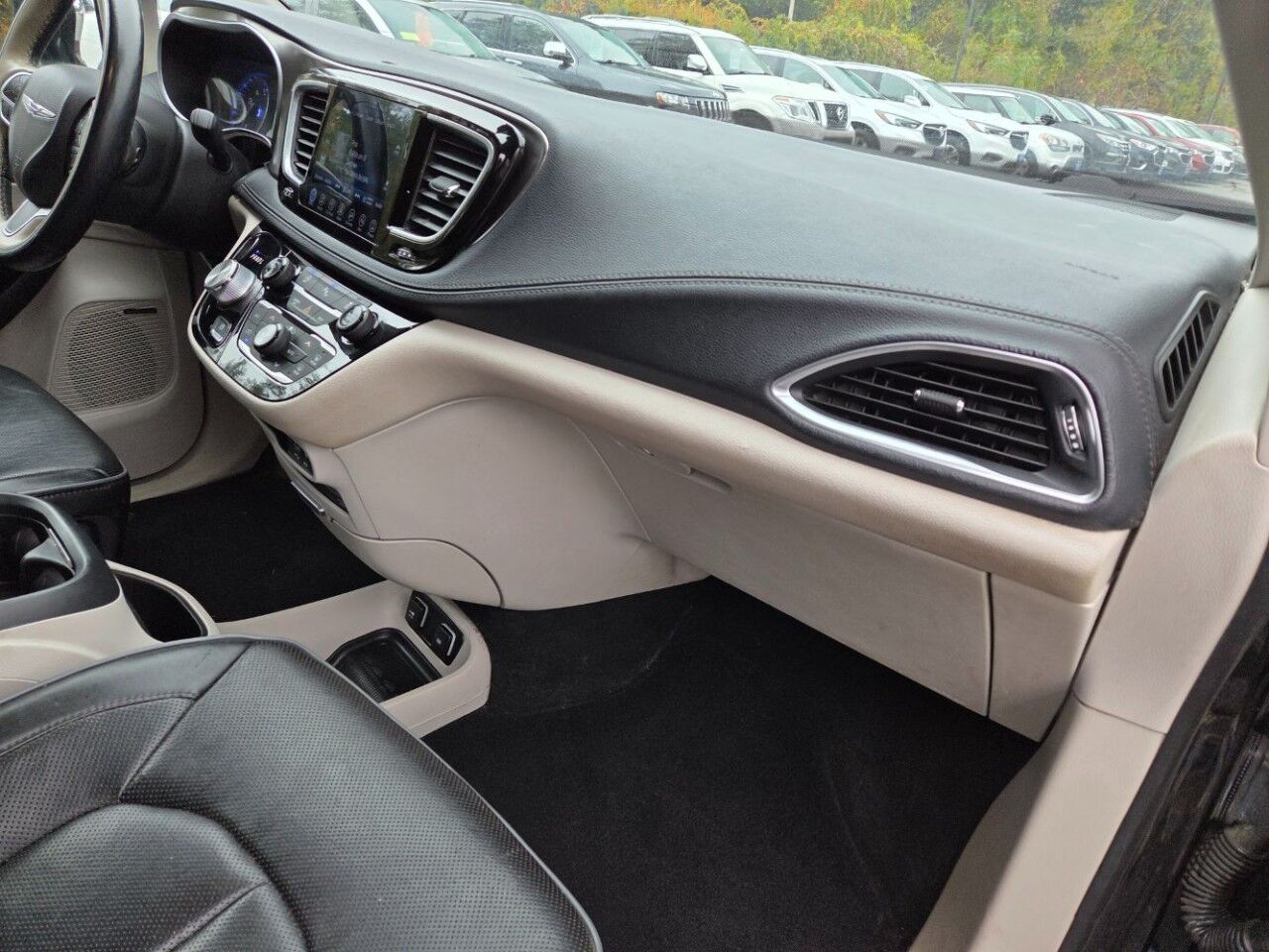 2017 Chrysler Pacifica Limited Charlton MA