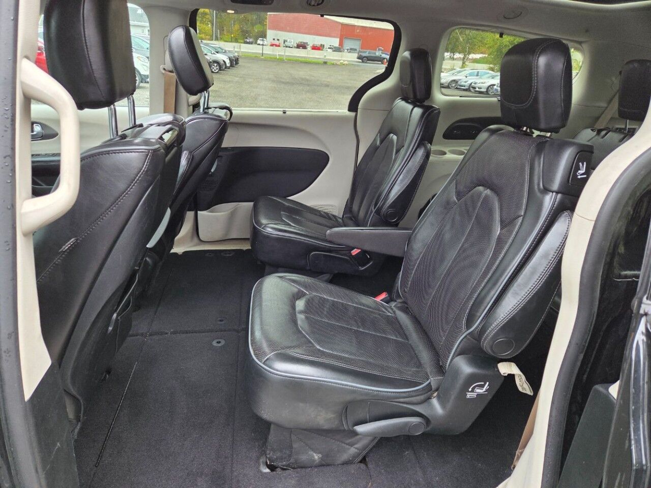 2017 Chrysler Pacifica Limited Charlton MA