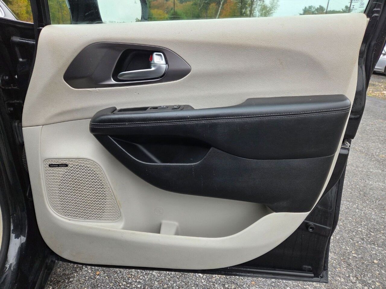 2017 Chrysler Pacifica Limited Charlton MA