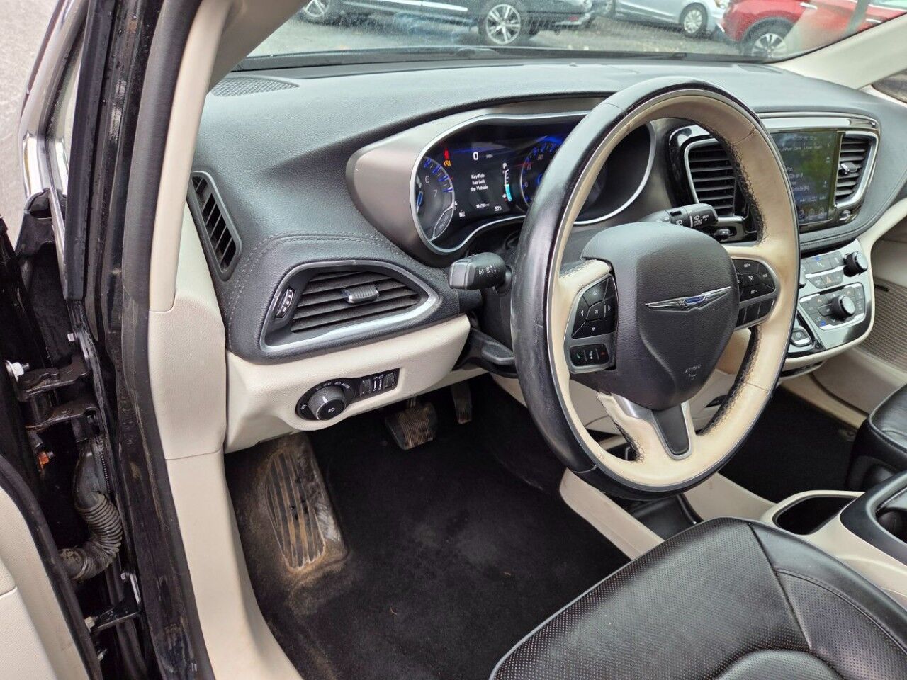 2017 Chrysler Pacifica Limited Charlton MA