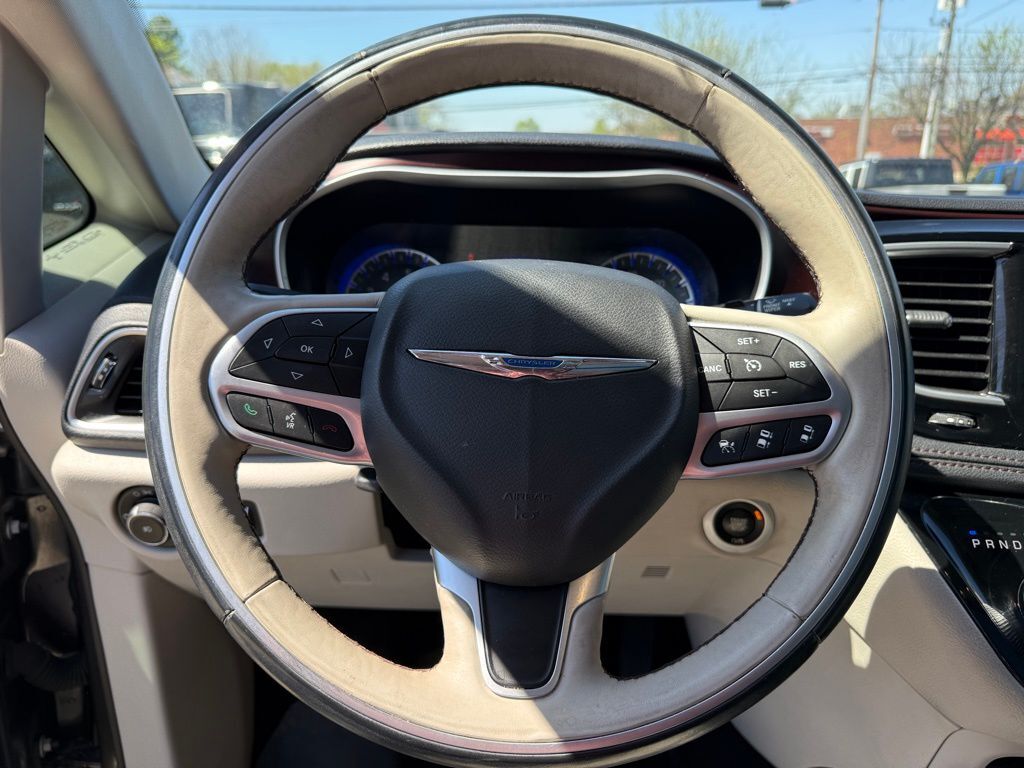 2017 Chrysler Pacifica Limited Crestwood KY