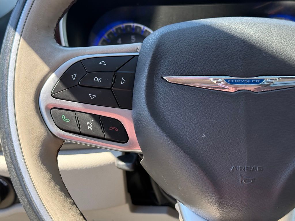 2017 Chrysler Pacifica Limited Crestwood KY