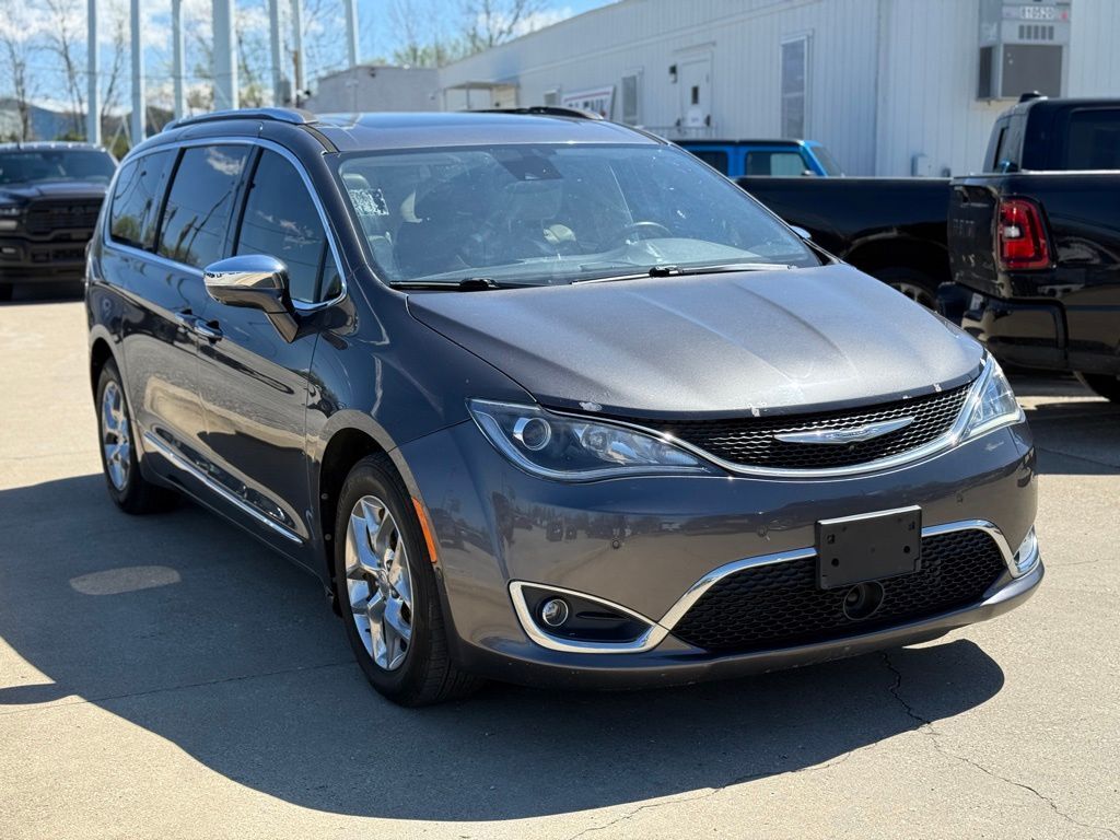 2017 Chrysler Pacifica Limited Crestwood KY
