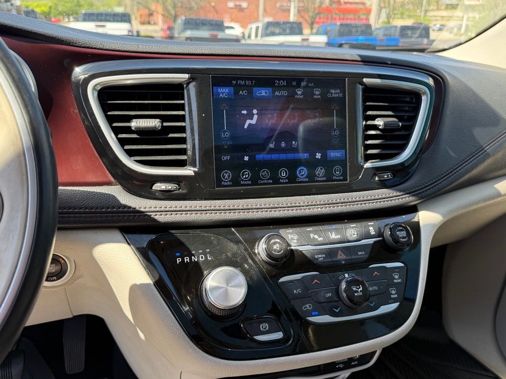2017 Chrysler Pacifica Limited Crestwood KY