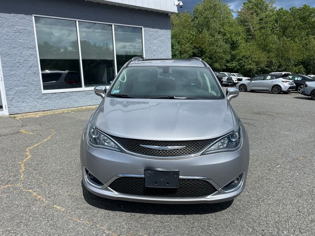 2017 Chrysler Pacifica Limited Orange MA