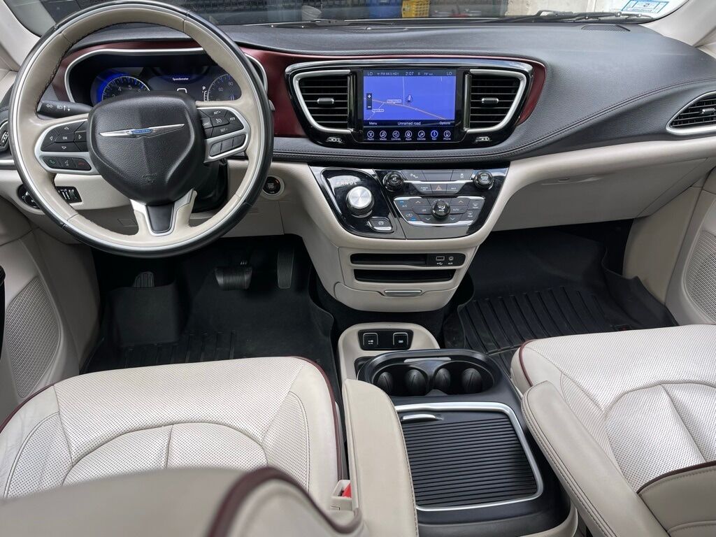 2017 Chrysler Pacifica Limited Orange MA