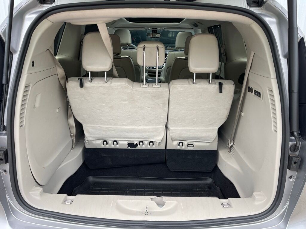 2017 Chrysler Pacifica Limited Orange MA