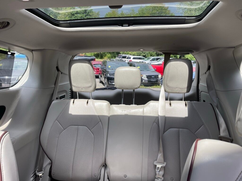 2017 Chrysler Pacifica Limited Orange MA