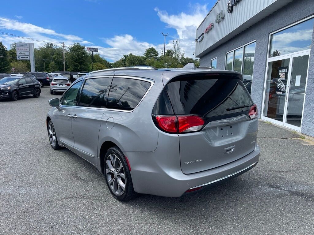 2017 Chrysler Pacifica Limited Orange MA