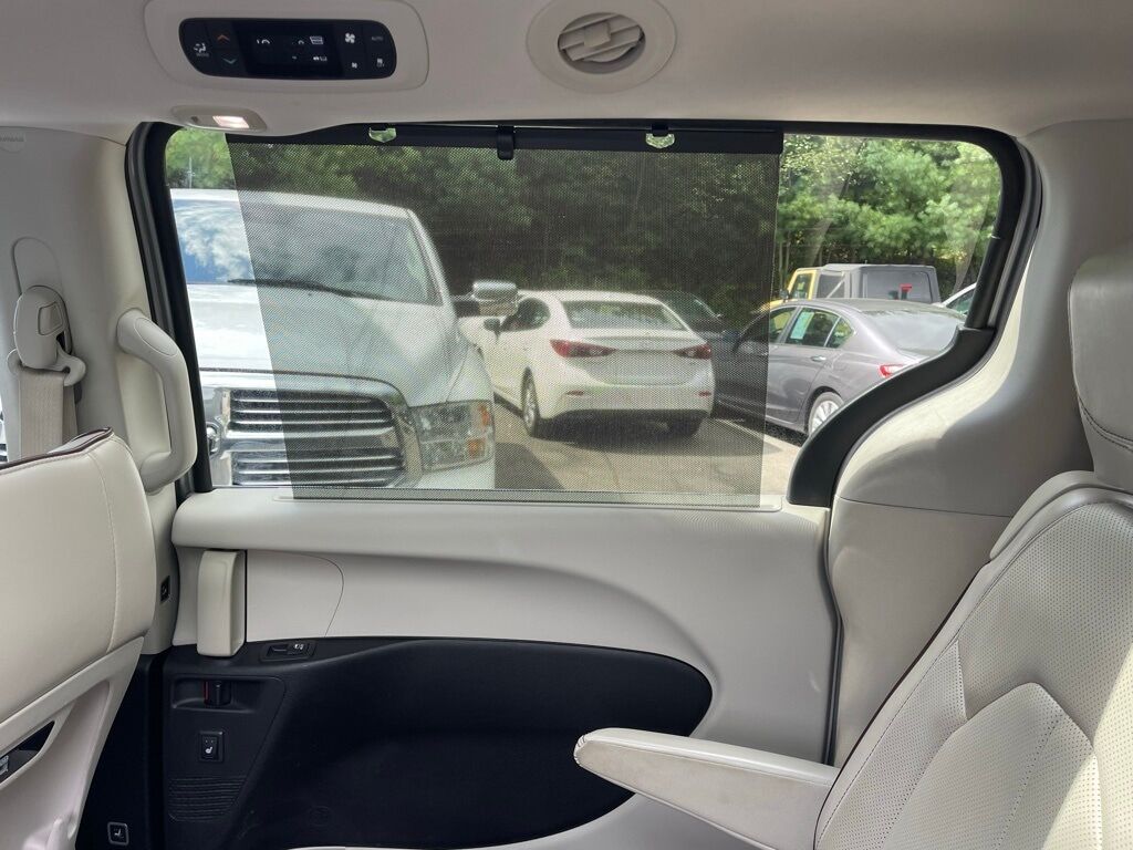 2017 Chrysler Pacifica Limited Orange MA