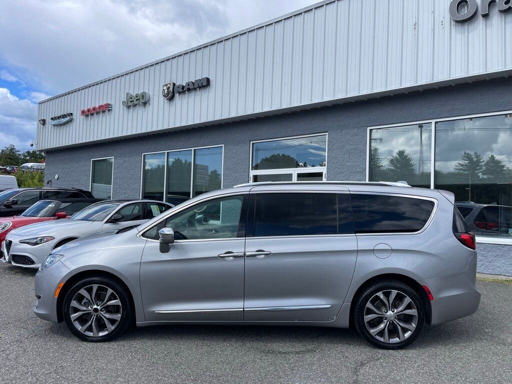 2017 Chrysler Pacifica Limited Orange MA