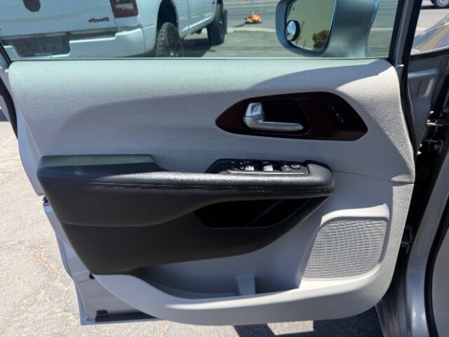 2017 Chrysler Pacifica Limited Mesa AZ