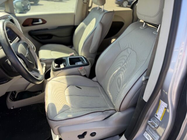 2017 Chrysler Pacifica Limited Mesa AZ