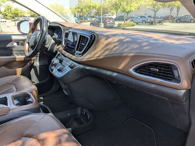 2017 Chrysler Pacifica Limited Roseville CA
