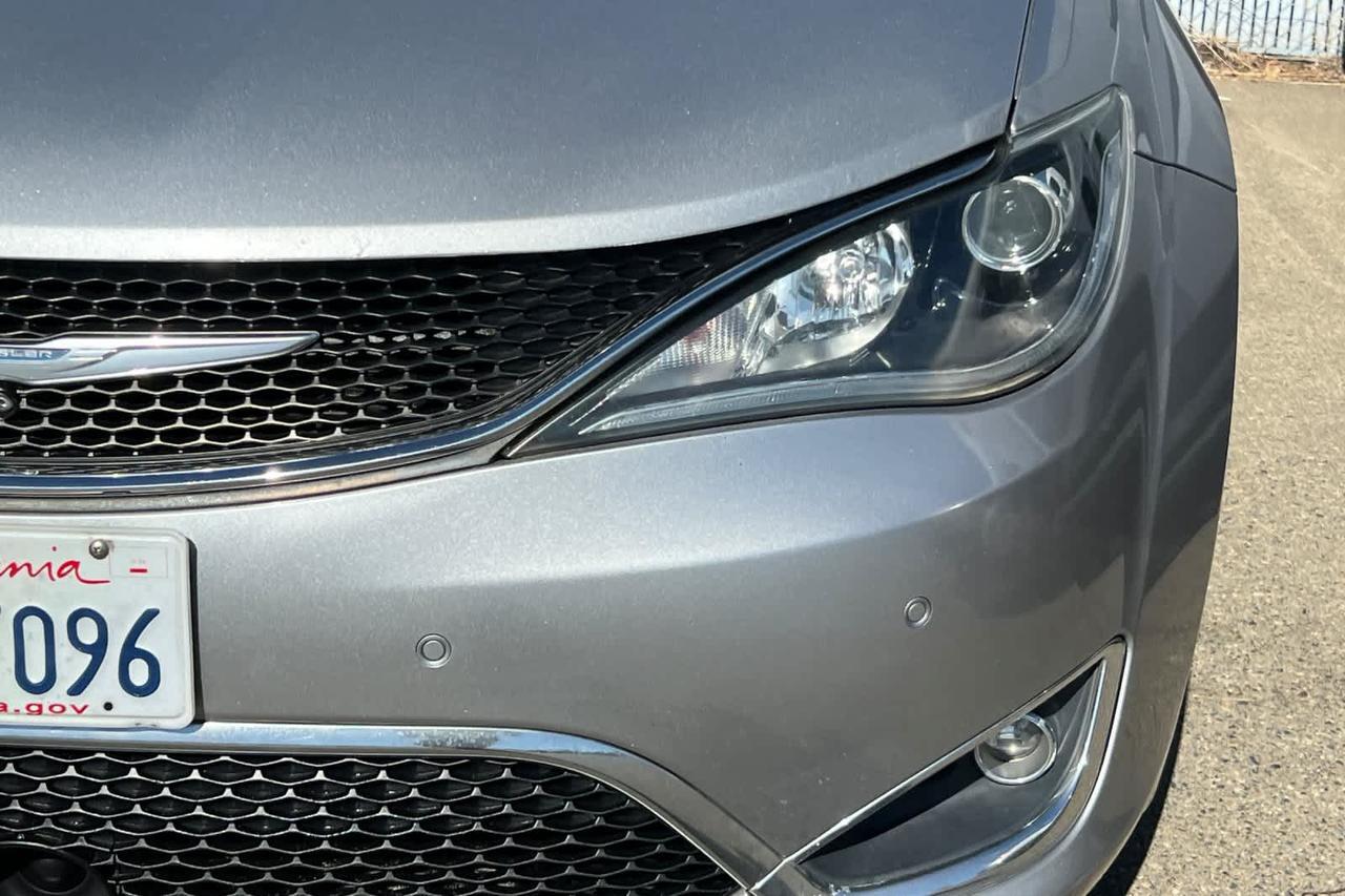 2017 Chrysler Pacifica Limited Roseville CA