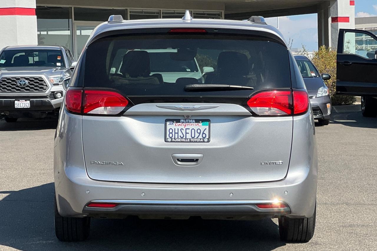 2017 Chrysler Pacifica Limited Roseville CA