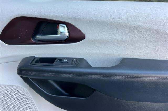 2017 Chrysler Pacifica Limited Roseville CA