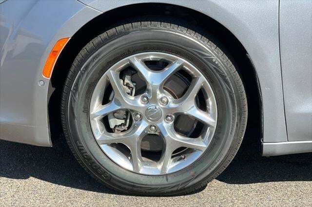 2017 Chrysler Pacifica Limited Roseville CA