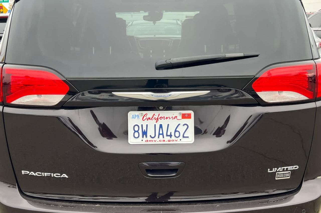 2017 Chrysler Pacifica Limited Roseville CA