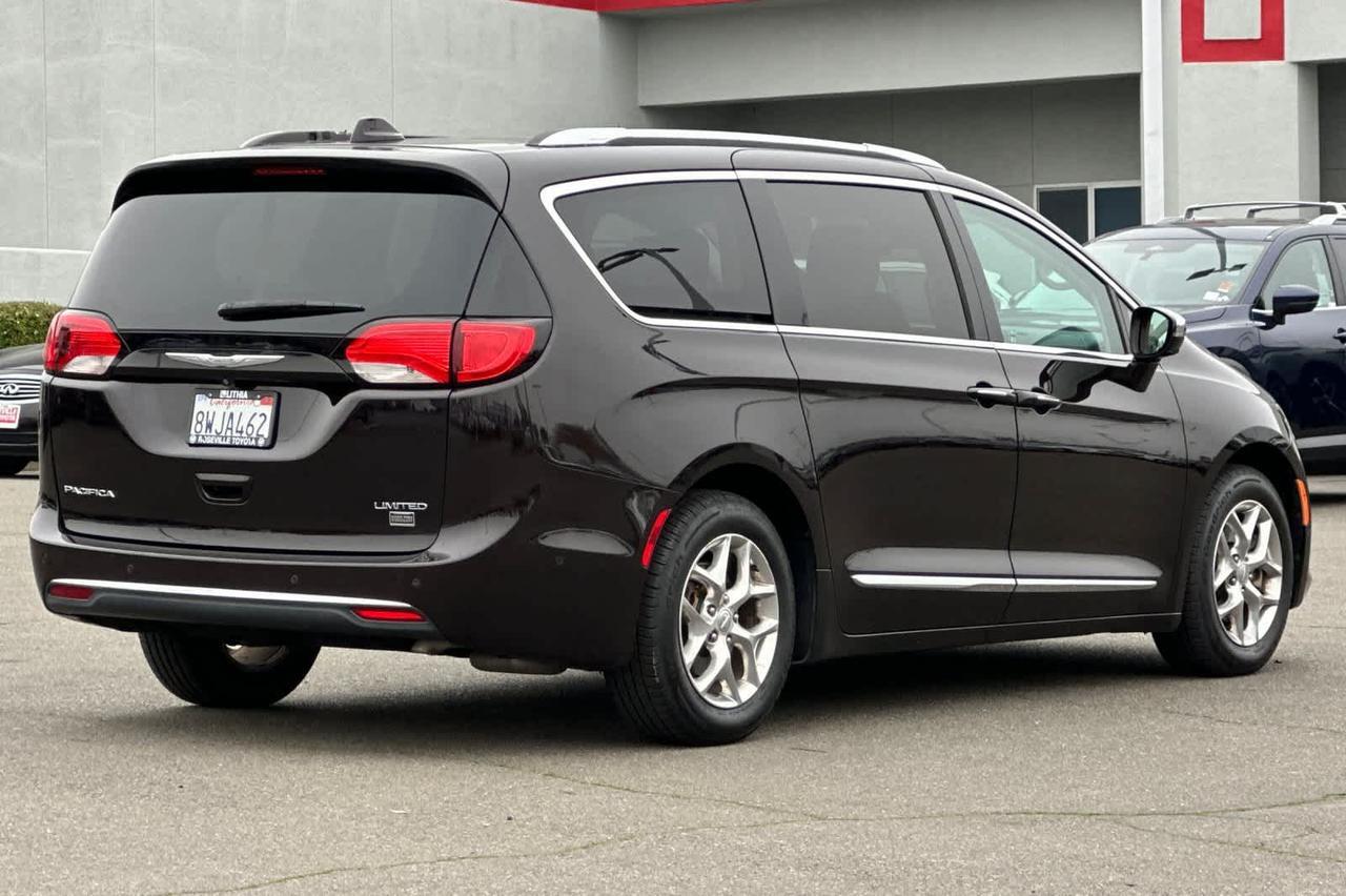 2017 Chrysler Pacifica Limited