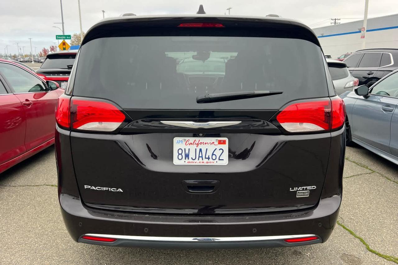2017 Chrysler Pacifica Limited Roseville CA