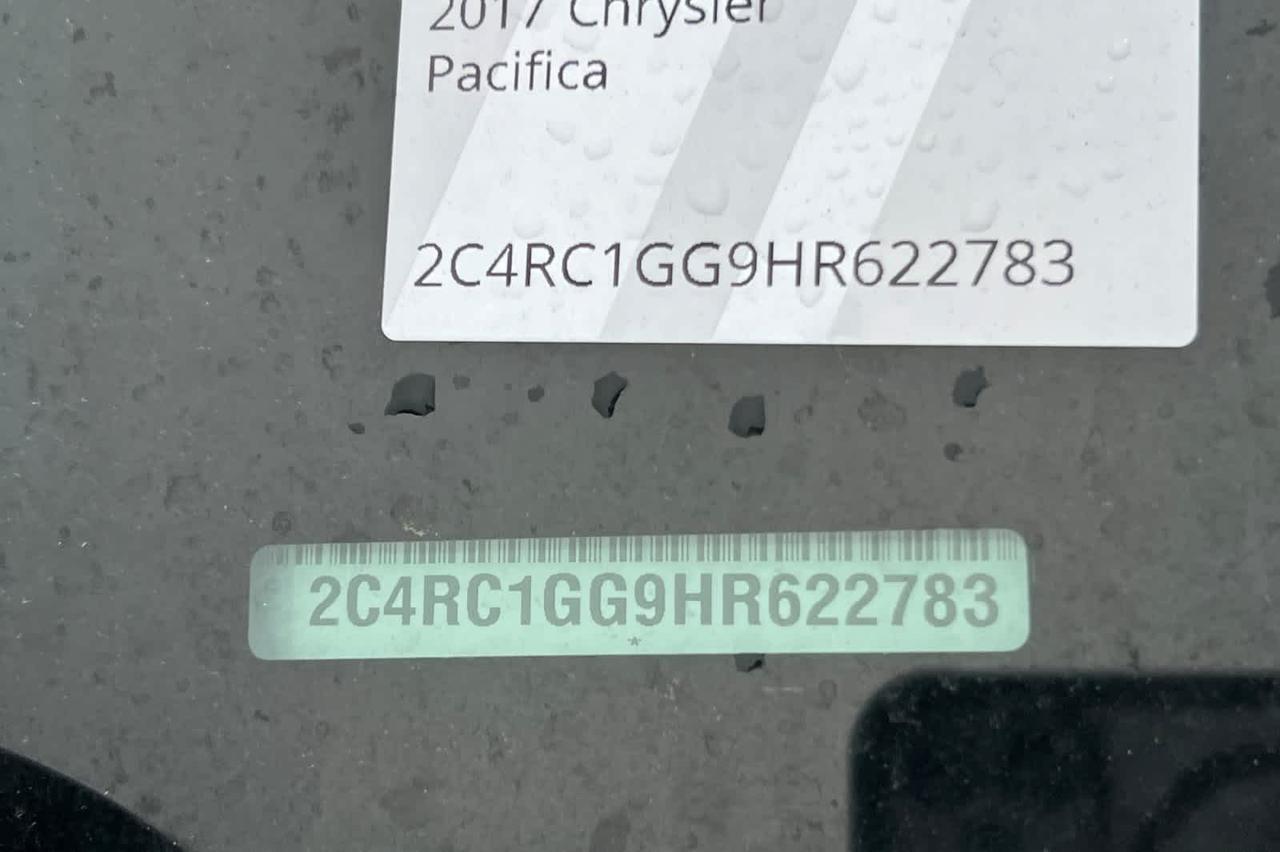 2017 Chrysler Pacifica Limited Roseville CA