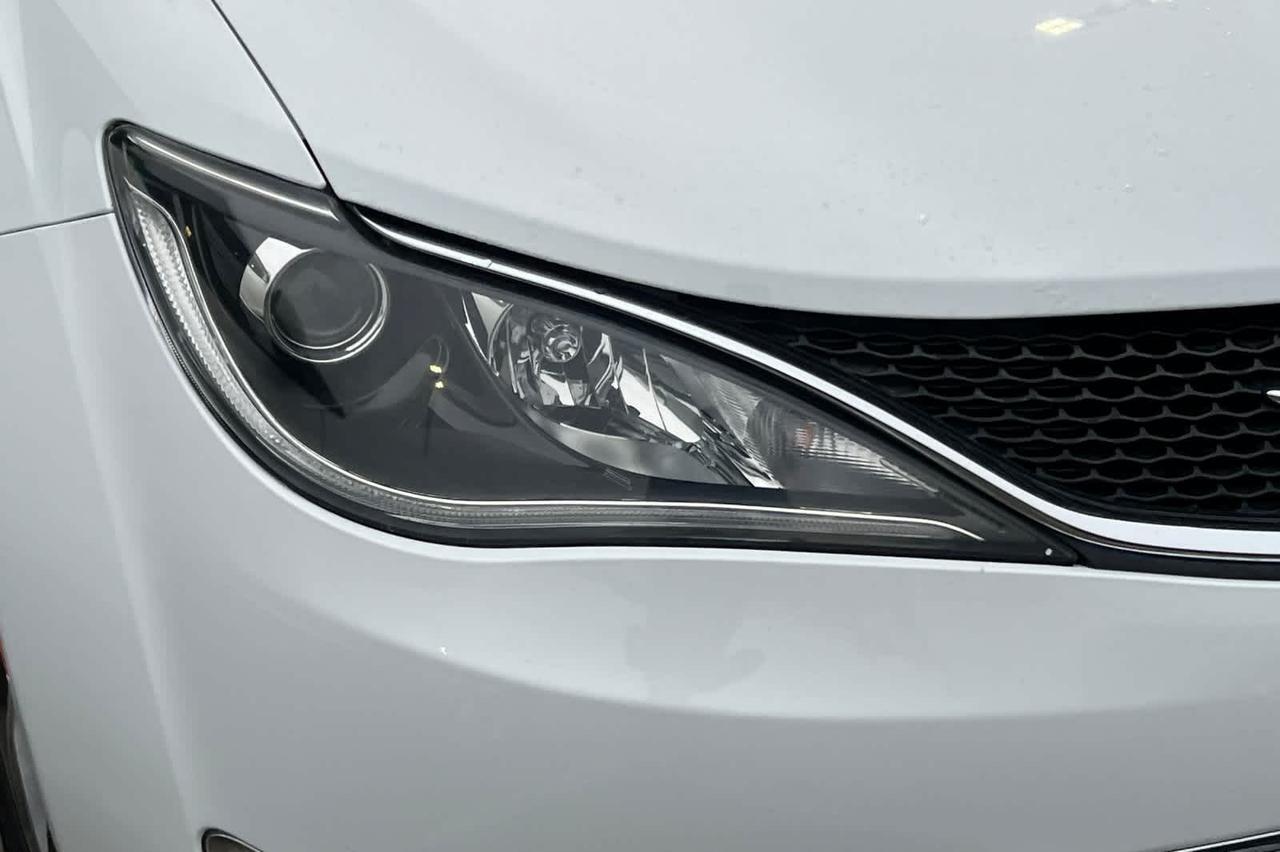 2017 Chrysler Pacifica Limited Roseville CA