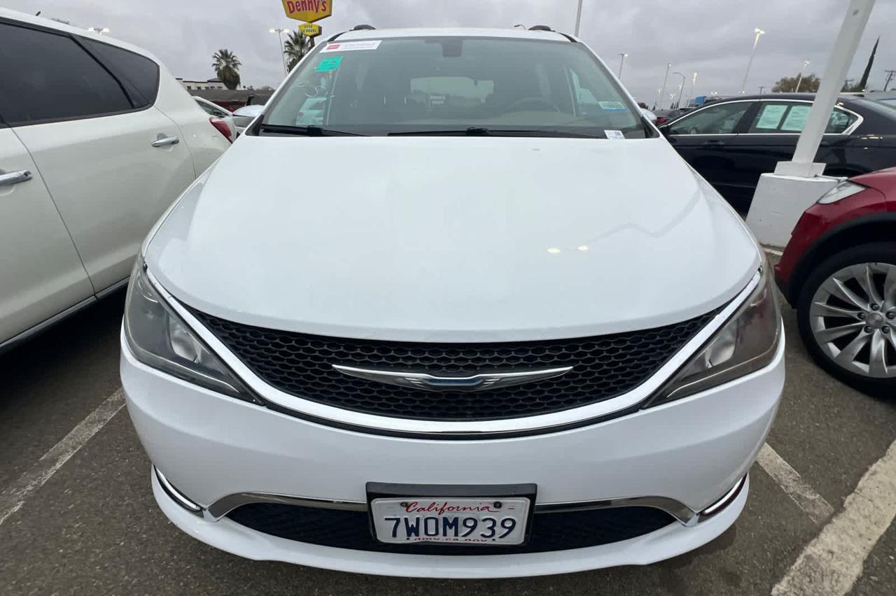2017 Chrysler Pacifica Limited Roseville CA