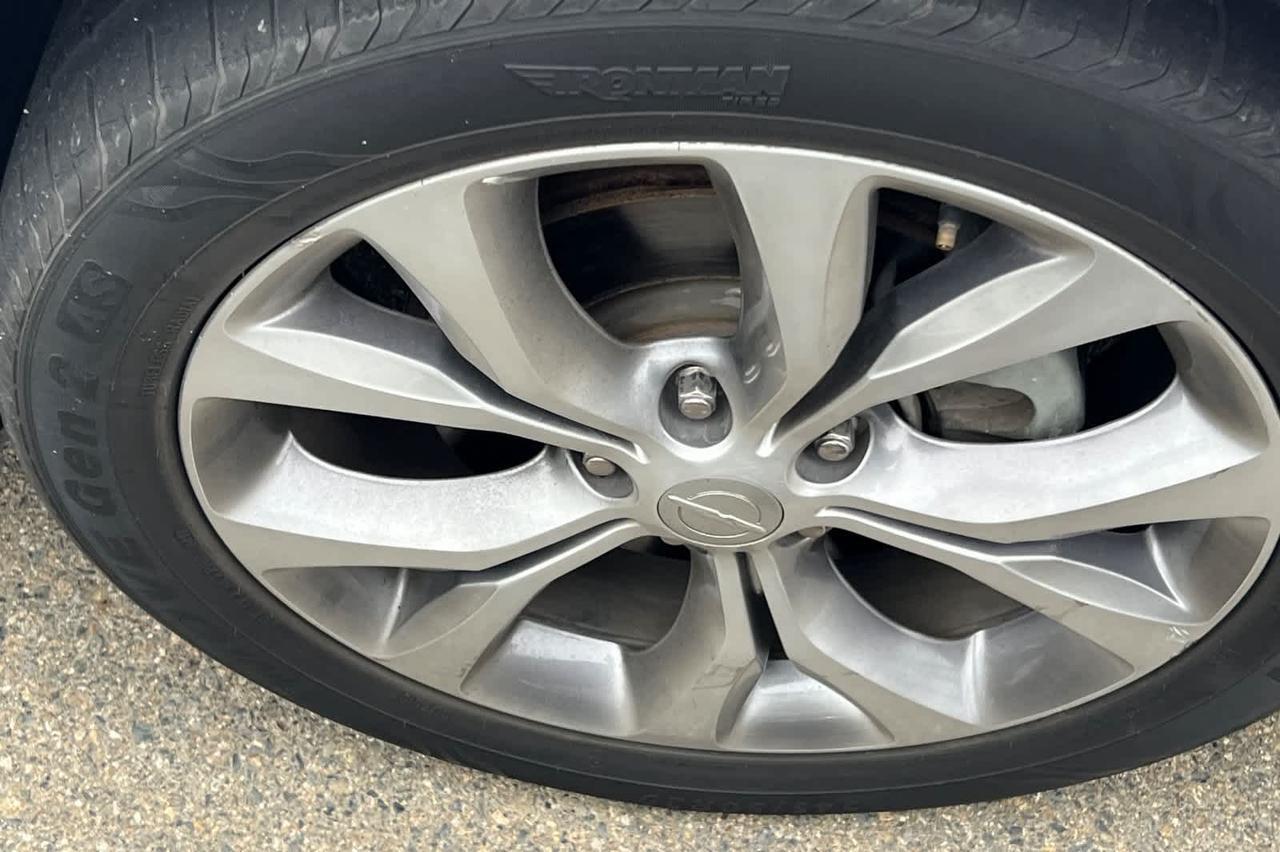 2017 Chrysler Pacifica Limited Roseville CA