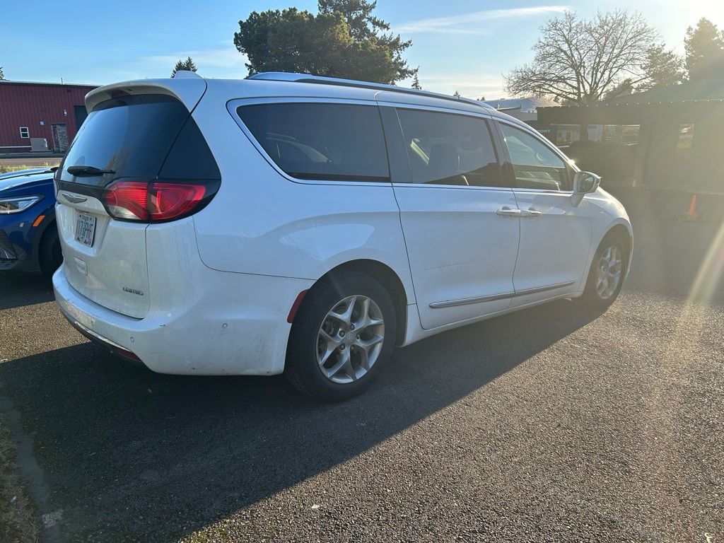 2017 Chrysler Pacifica Limited Tigard OR