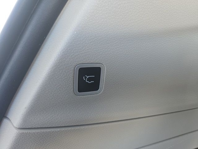 2017 Chrysler Pacifica Limited West Burlington IA